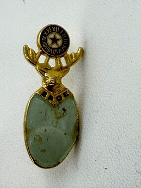 Vintage BPOE Order of The Elks Lodge Elk Simulated Tooth Stone Lapel Pin Pinback